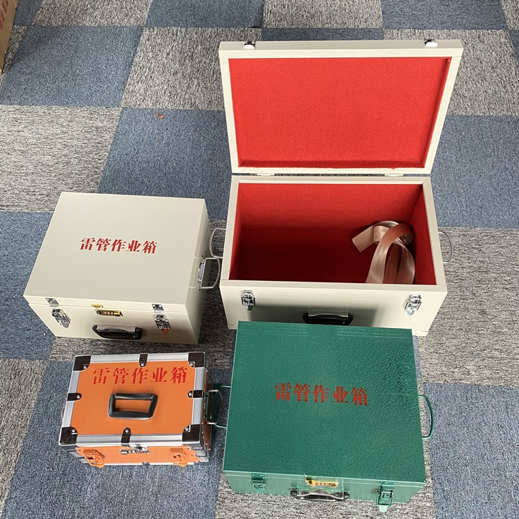 源汇爆破工程作业箱如何选择？玻璃钢与传统材质的全面对比